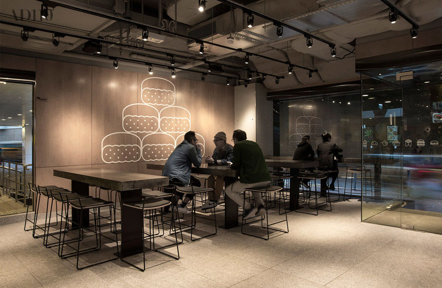 麦当劳在香港开了一家概念店，或许是未来全新设计的雏形 
